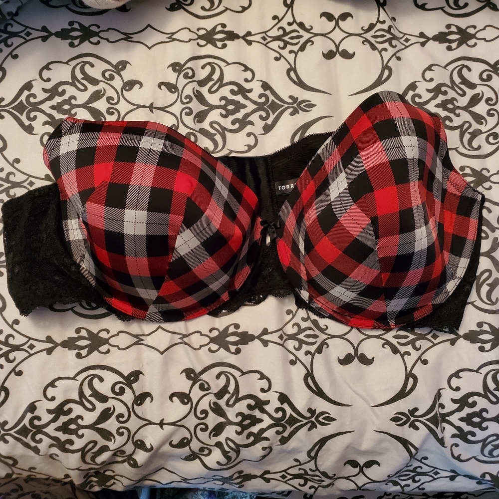 Torrid 46D Plaid Bra